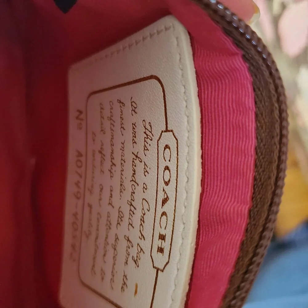 Coach Signature Stripe Wristlet A0749-40542 - Picture 6 of 8